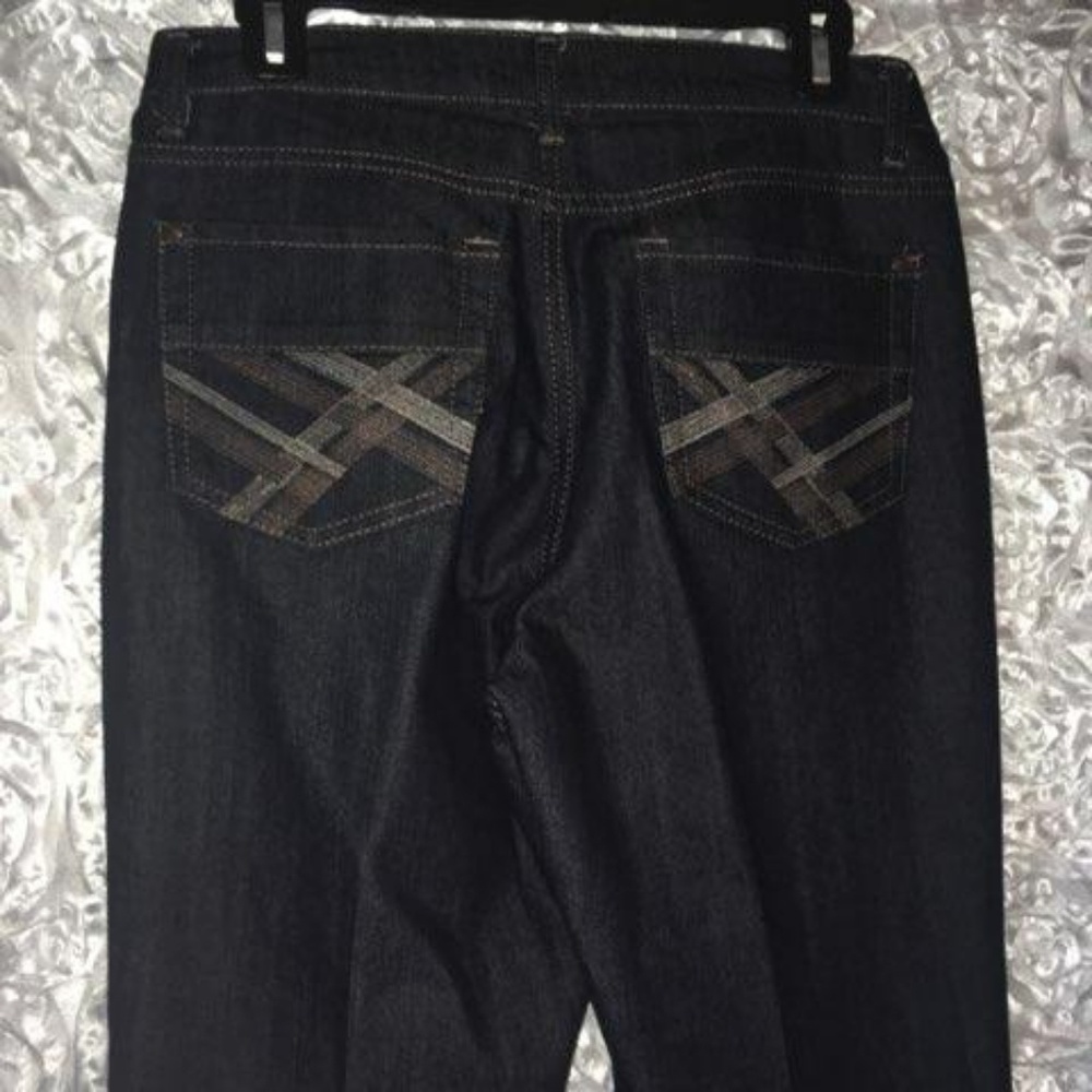 Jeans - Picture 4 of 5